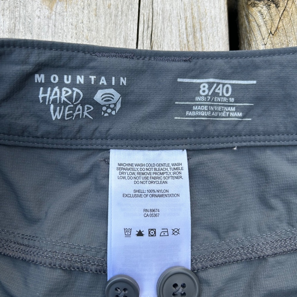 Mountain Hardwear⎪Grey Athletic Shorts - Picture 7 of 8